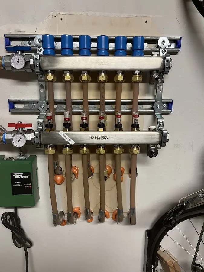 Plumber performing Leak Detection at a residential property in Waikapu